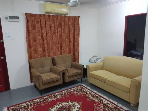 MRI Residence - Homestay in Sg Buloh with Swimming Pool - No Pork&Alcohol Allowed - Housity