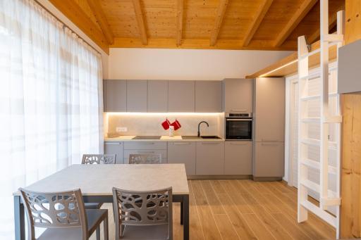 Apartments and holidays Cav Chiara Tione di Trento - Housity