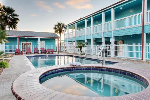Plantation Suites and Conference Center - Housity