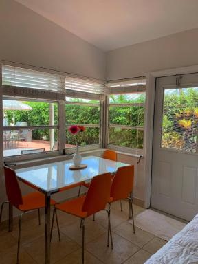 Aloha Condominium On the Intracoastal-Walk to the Beach - Housity