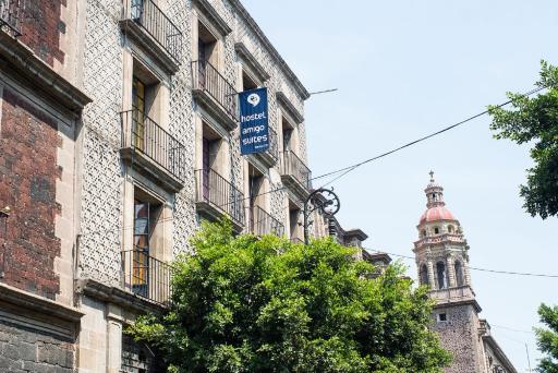 Hotel Amigo Suites - Housity