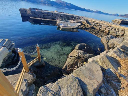 Småstranda Fjord Lodge - Housity