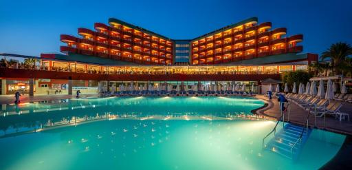 Delphin Deluxe Resort - Housity