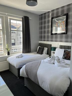 Harbourside Hotel - Housity