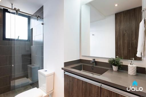 72 Hub Apartments - Housity