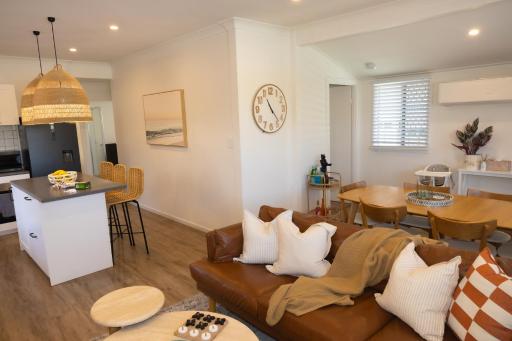 Comfortable Beach Home Scarborough - Housity