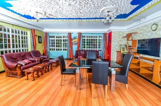 The Gems Resort - Housity