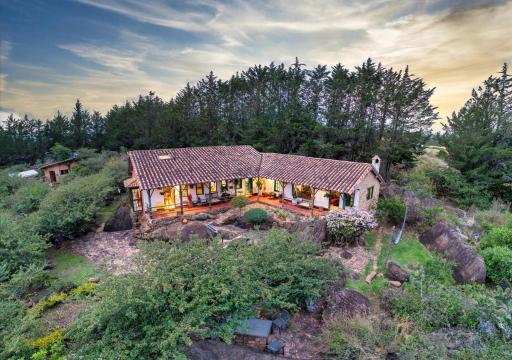 El Hayuelo Ecolodge - Housity