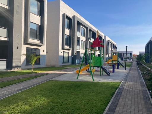 Urban Awe Apartment- Setlhoa - Hizvo