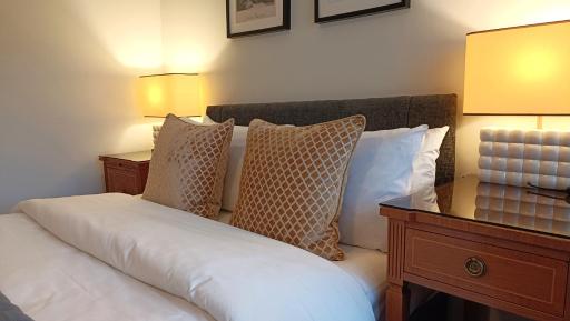 Stansted Lodge Elsenham - Housity