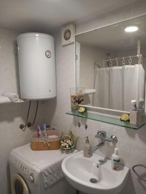APARTMAN AZRA - Housity