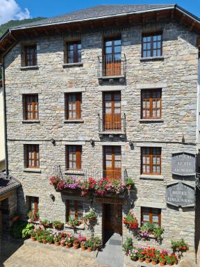 Hotel Ballarin - Housity