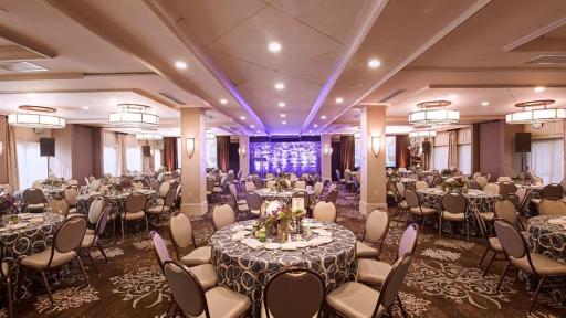Woodcliff Hotel and Spa - Housity