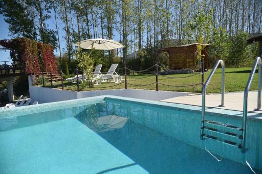 Banja na Drini - Lux vikendice, apartmani, na obali reke - Housity
