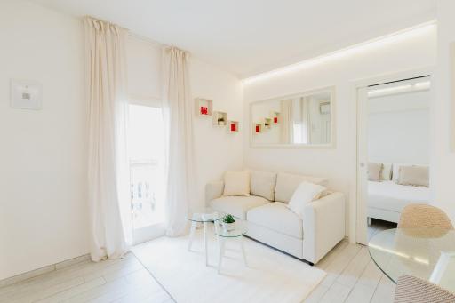 White Apartment - Hizvo