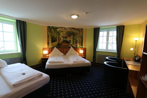 Hotel Deutscher Hof - Housity