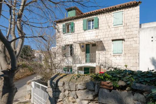 Bepa Guest House - Housity