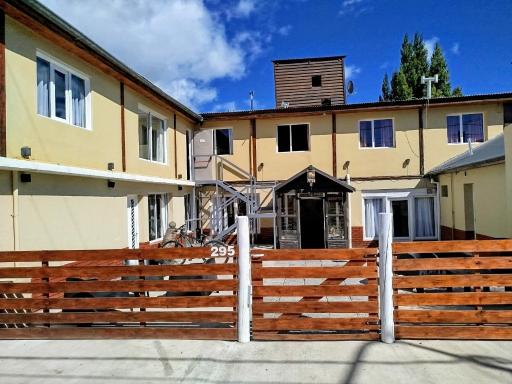 Hostel Elal - Housity