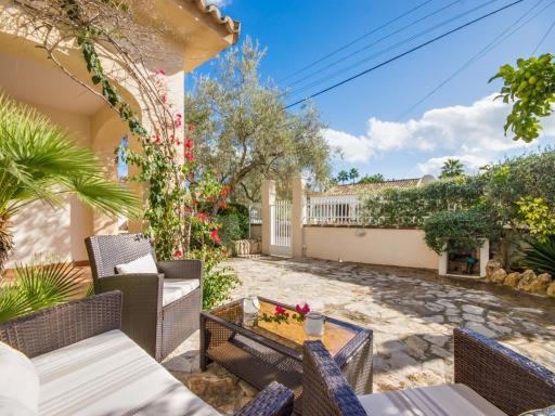 Charming country house with terrace - Housity