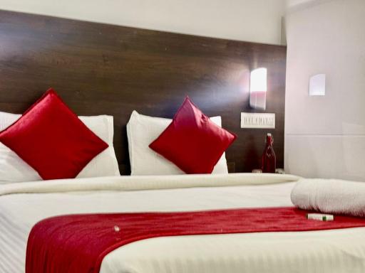 Skylark Holidays Munnar - Hizvo