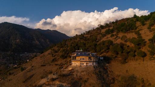 Paarli Dhara,Bir - Housity