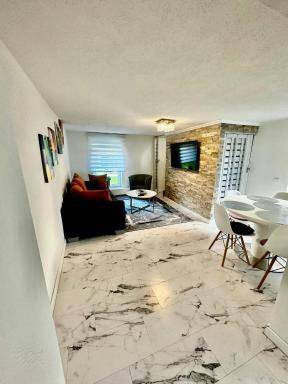 AD Apartments Erlangen - Housity