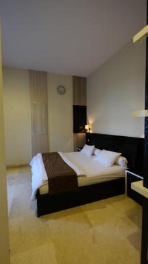 griya desa hotel & pool - Hizvo