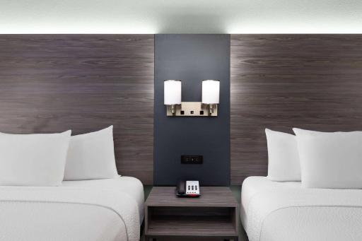 Baymont by Wyndham Creedmoor - Housity