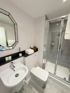 The King's Head - Housity