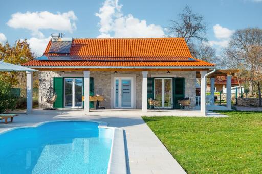 Villa Bajadera - Housity