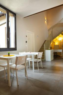 Honey Rooms Ferrara - Housity