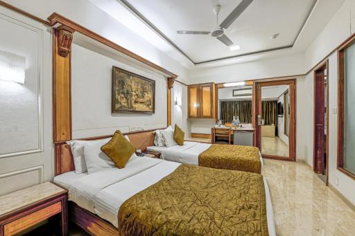 Regal Enclave - Housity