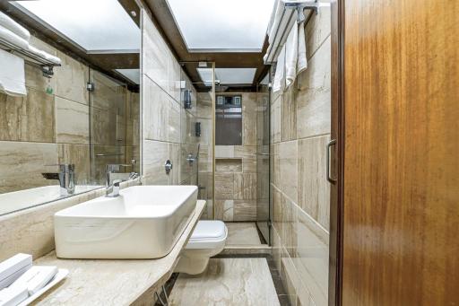 Regal Enclave - Housity
