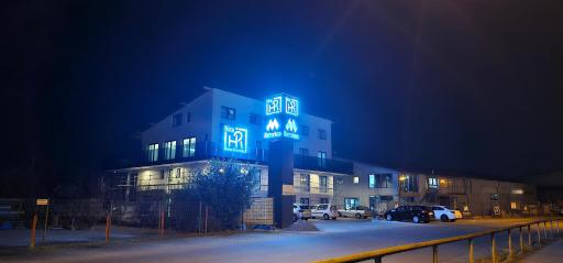 Hira Boarding Aparthotel - Housity