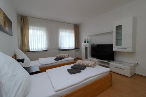 Aparthotel Kompass A 402-403 - Housity