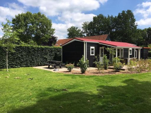 Chalet with garden house on a holiday park - Housity