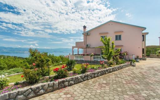 Apartment Brusic - Housity