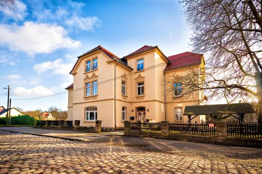 FeWo Droyßig Villa Edelgard - Housity