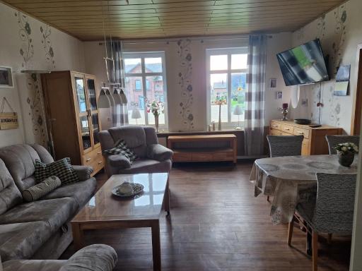 Gr FerienhausWohnung,Nordhastedt 2- 6 Personen 16 km zur Nordsee 24 km Büsum 45km St Peter Ording - Housity