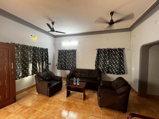 Madura Homestay - Gorgeous Home with 2BHK 5 minutes from NH44 - Housity