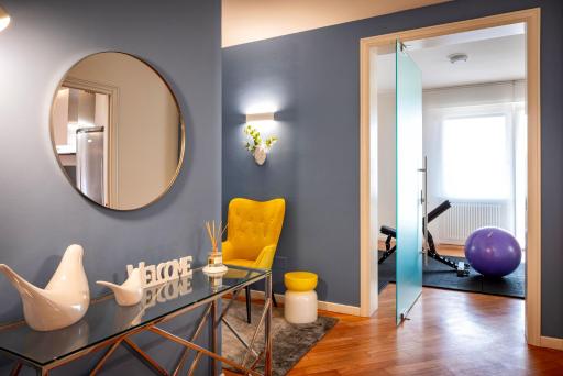 Sky Blue Rooms - Housity