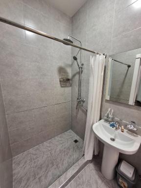 OLD STATION HOTEL - Housity