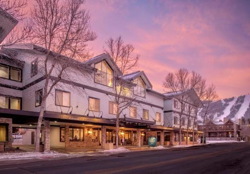 Homewood Suites by Hilton Jackson - Housity
