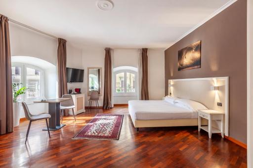 Inn Rome Rooms & Suites - Housity