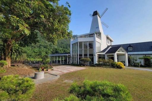 Lily Village - Housity