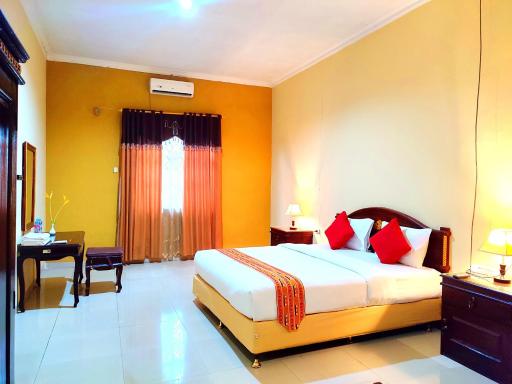 Esemka Hotel and Convention Kotabumi - Housity