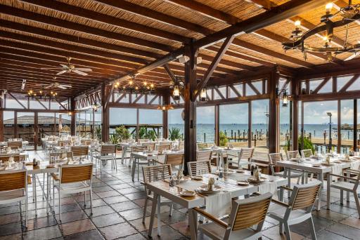 Merit Royal Premium Hotel Casino & SPA - Housity