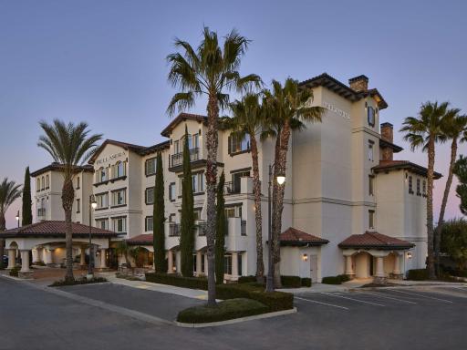 Bellasera Hotel & Suites Paso Robles, Tapestry by Hilton - Housity