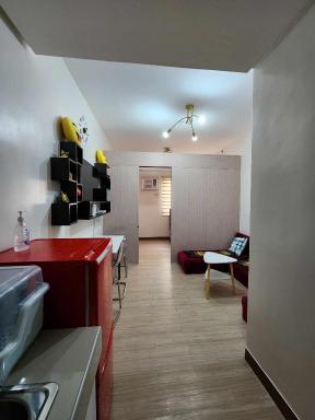 1 Bedroom with Free wifi and Netflix in Trees Residences - Housity