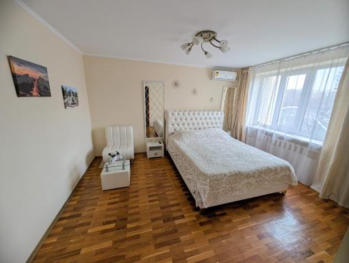 Nice apartment on street Alexandru cel bun 108 - Housity